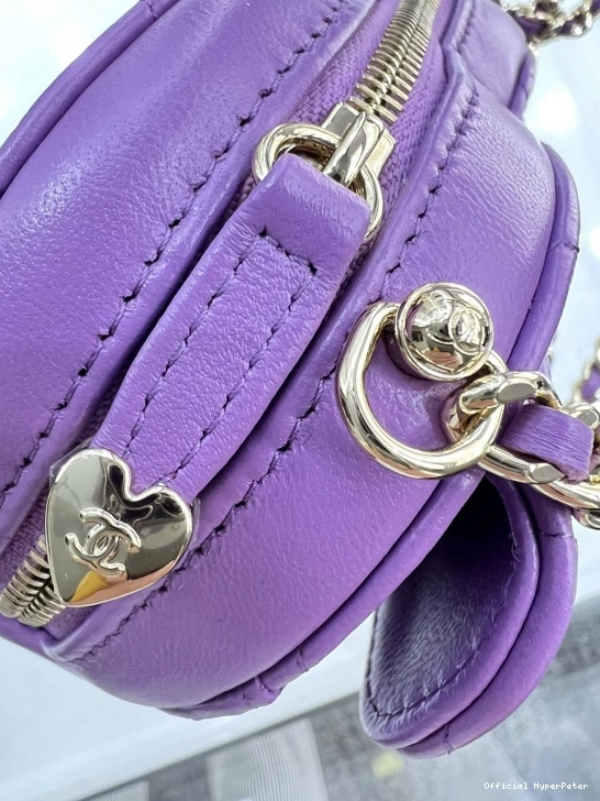 Hyper Peter HEART CHANEL WITH CHAIN CHANELUTCH 0721